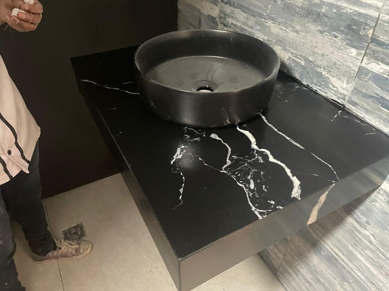 Baño remodelado - Acabados y texturas